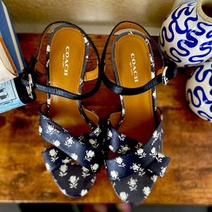 Coach Cork Clogs!!💙🤍💙🤍